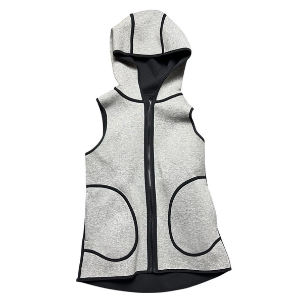 Lululemon Insculpt Reversible Gray Black Scuba Zip Up Hooded Vest Size Small - Picture 3 of 7
